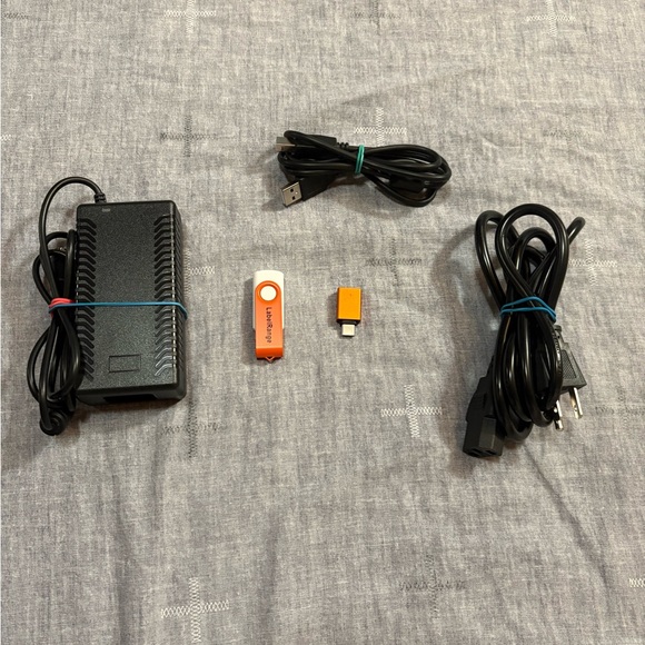 NEW LABELRANGE Thermal Label Printer CLABEL BT 320 Blue Tooth Label Printer - Picture 7 of 8